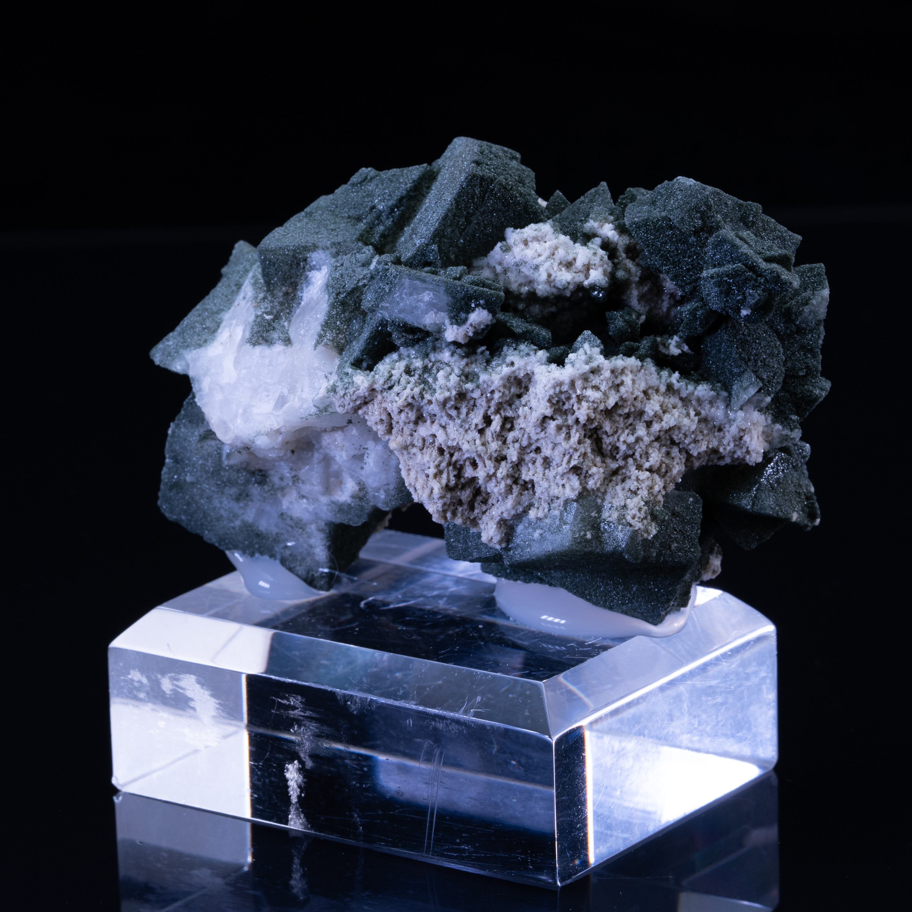 Adular ein Stück Erdgeschichte | © Fine Collectors Minerals 
