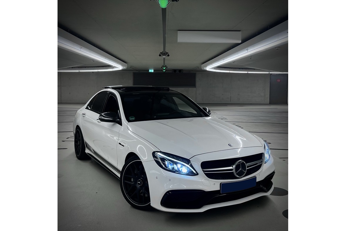 Mercedes C63 AMG mieten