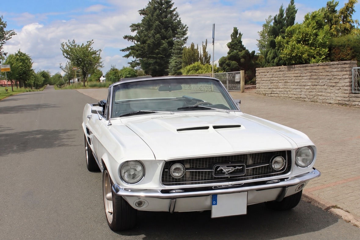 Ford Mustang Oldtimer mieten